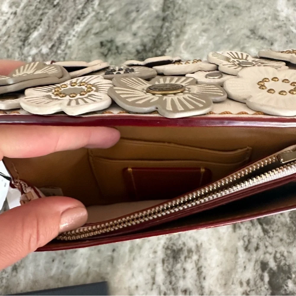 COACH 1941 Tea Rose Clutch Wristlet CHALK NWT